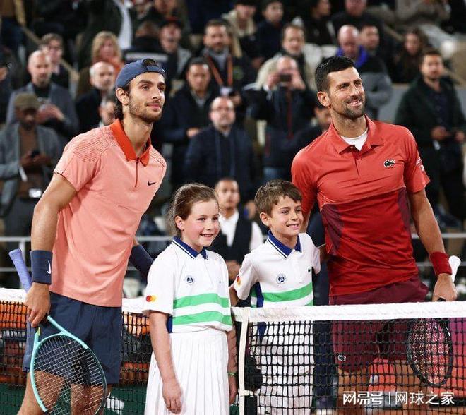 法国网球队完胜意大利网球队，费德勒一己之力扛起全队