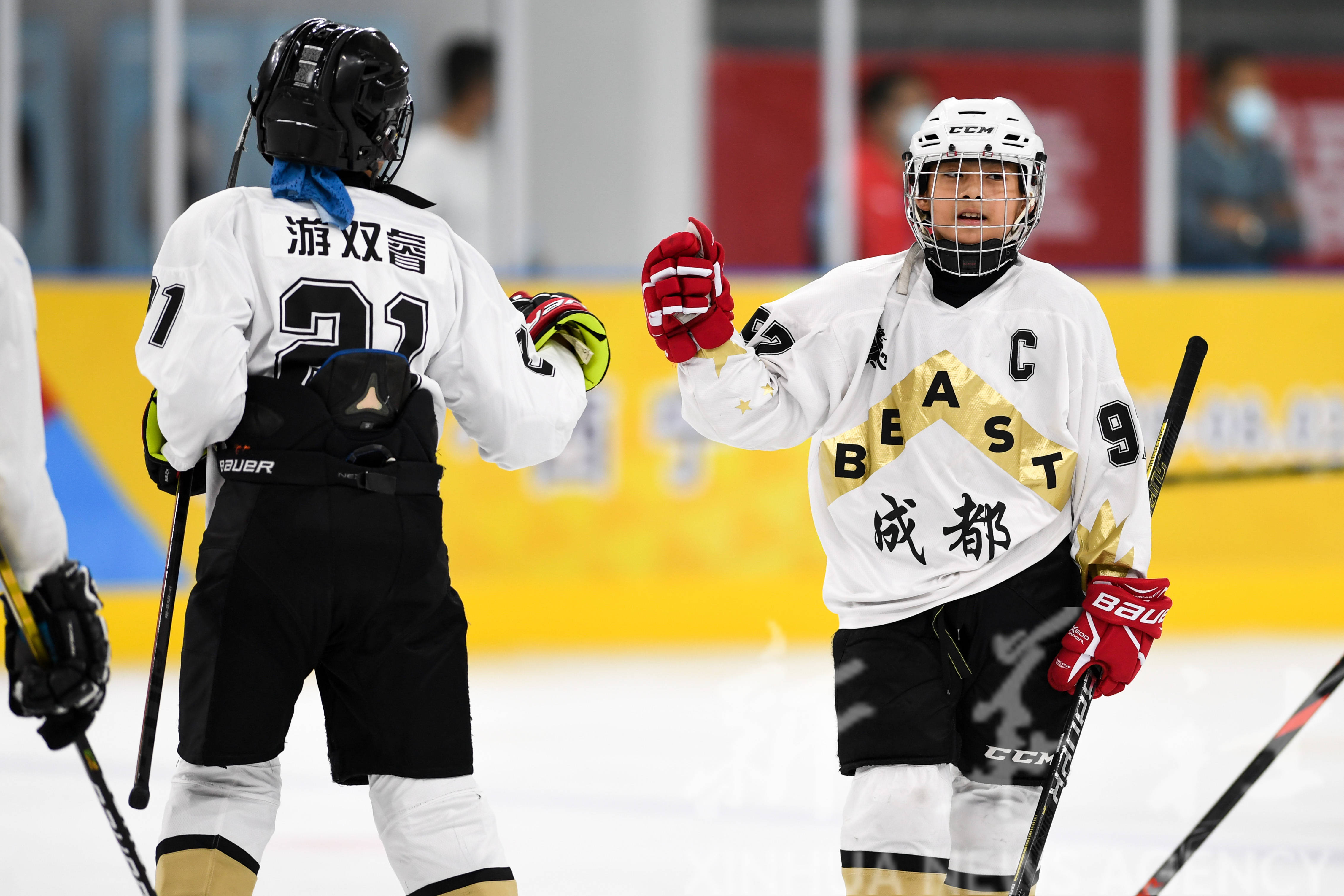 冰球小组赛落幕，强队悉数晋级