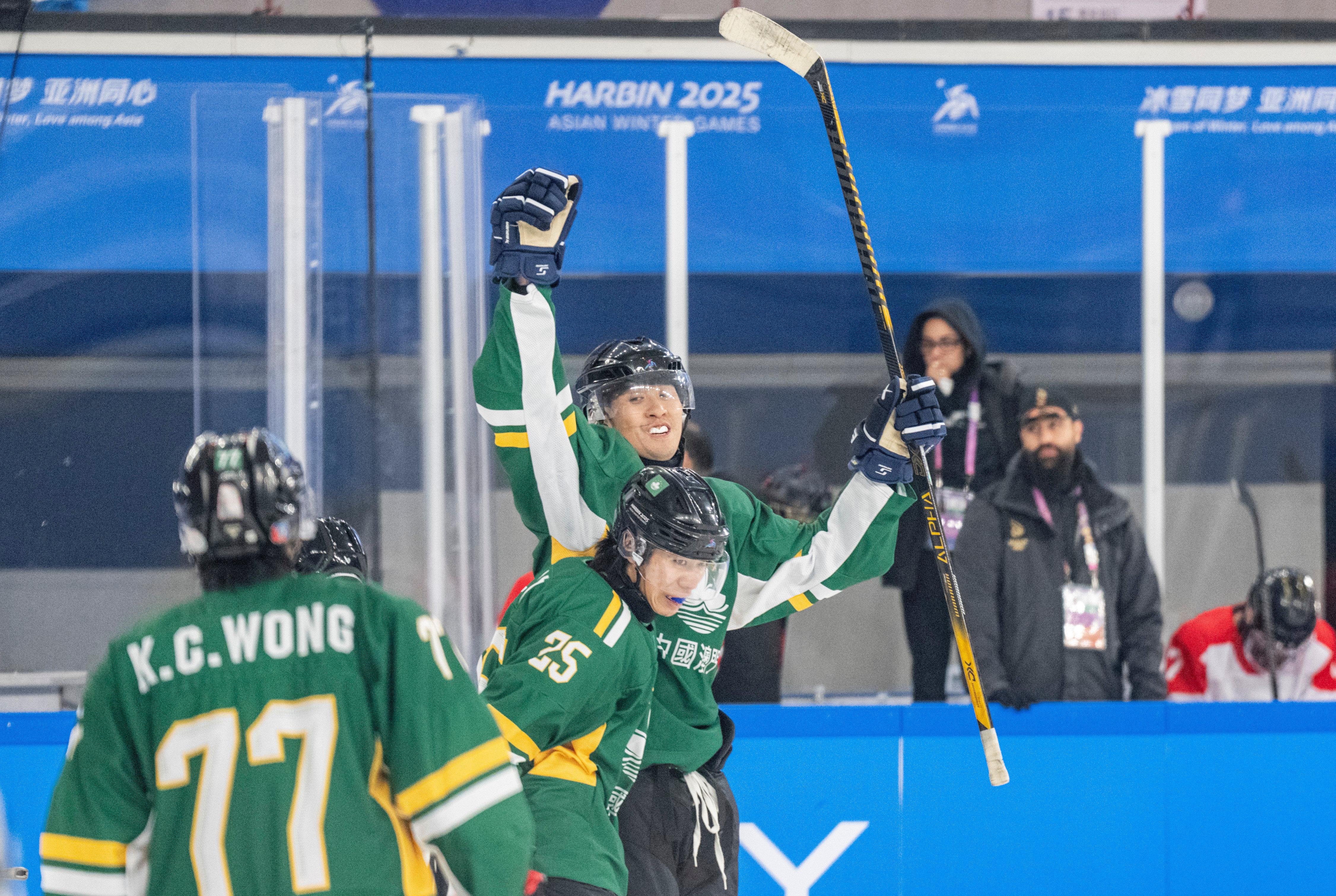 冰球小组赛落幕，强队悉数晋级