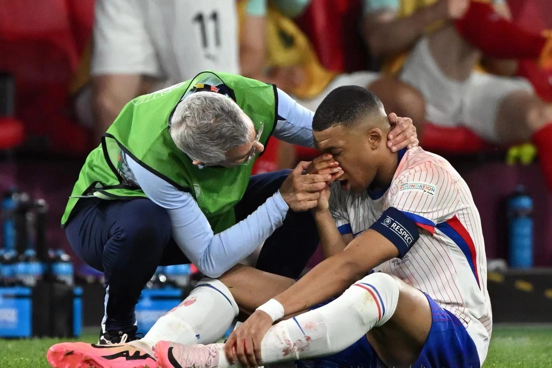 荷兰横扫法国,姆巴佩扛起全队 荷兰横扫法国,姆巴佩扛起全队