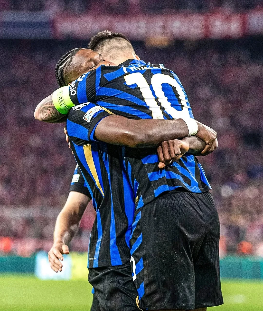 拜仁险胜切尔西,门迪状态火热 拜仁险胜切尔西,门迪状态火热