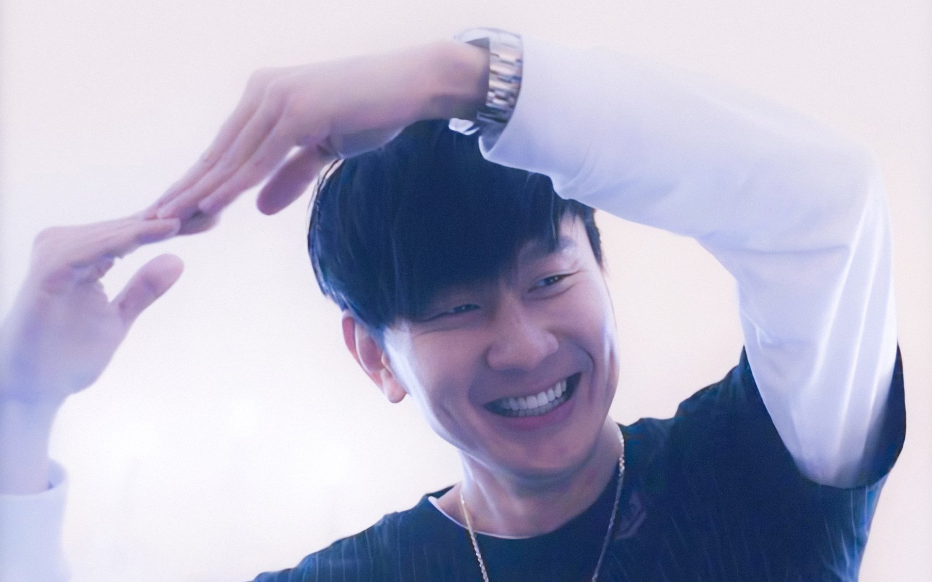 加拿大爆冷轻取曼联,巴雷拉当选关键先生