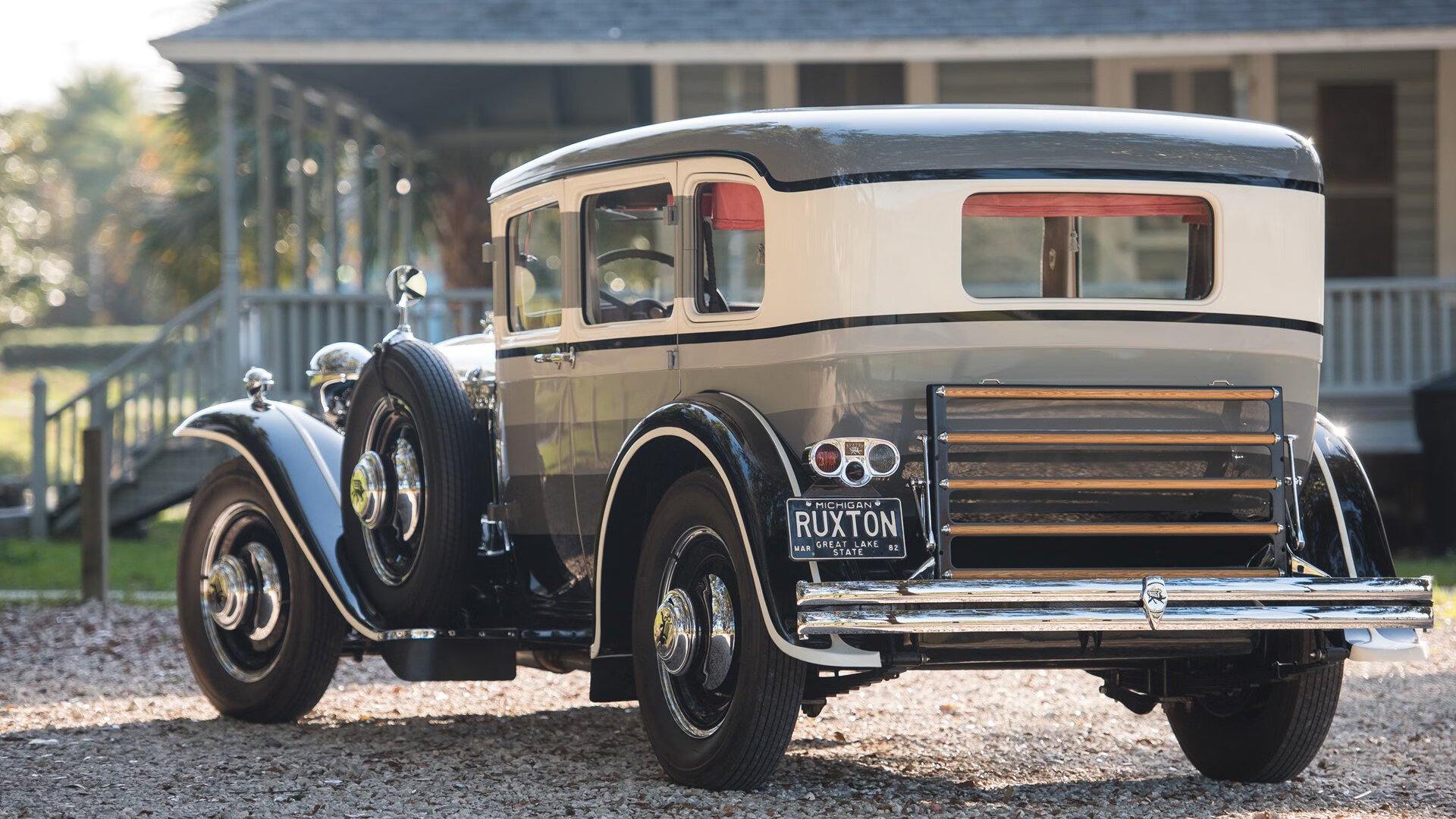 深渊边缘与长城烽火,哈利伯顿的不完美救赎