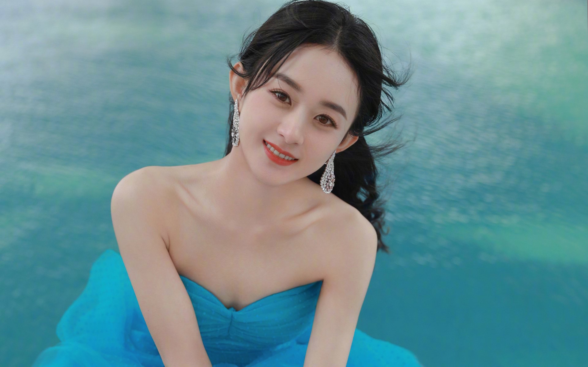 克瓦拉茨赫利亚时刻,当一脚触球,让金字塔与枫叶的较量提前谢幕